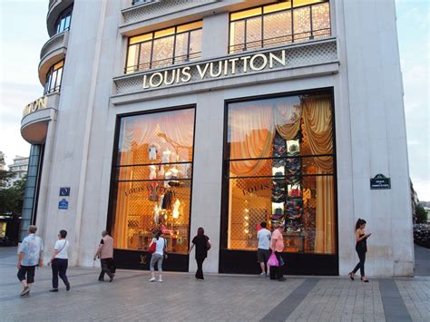 are louis vuitton cheaper in paris|louis vuitton outlet in paris.